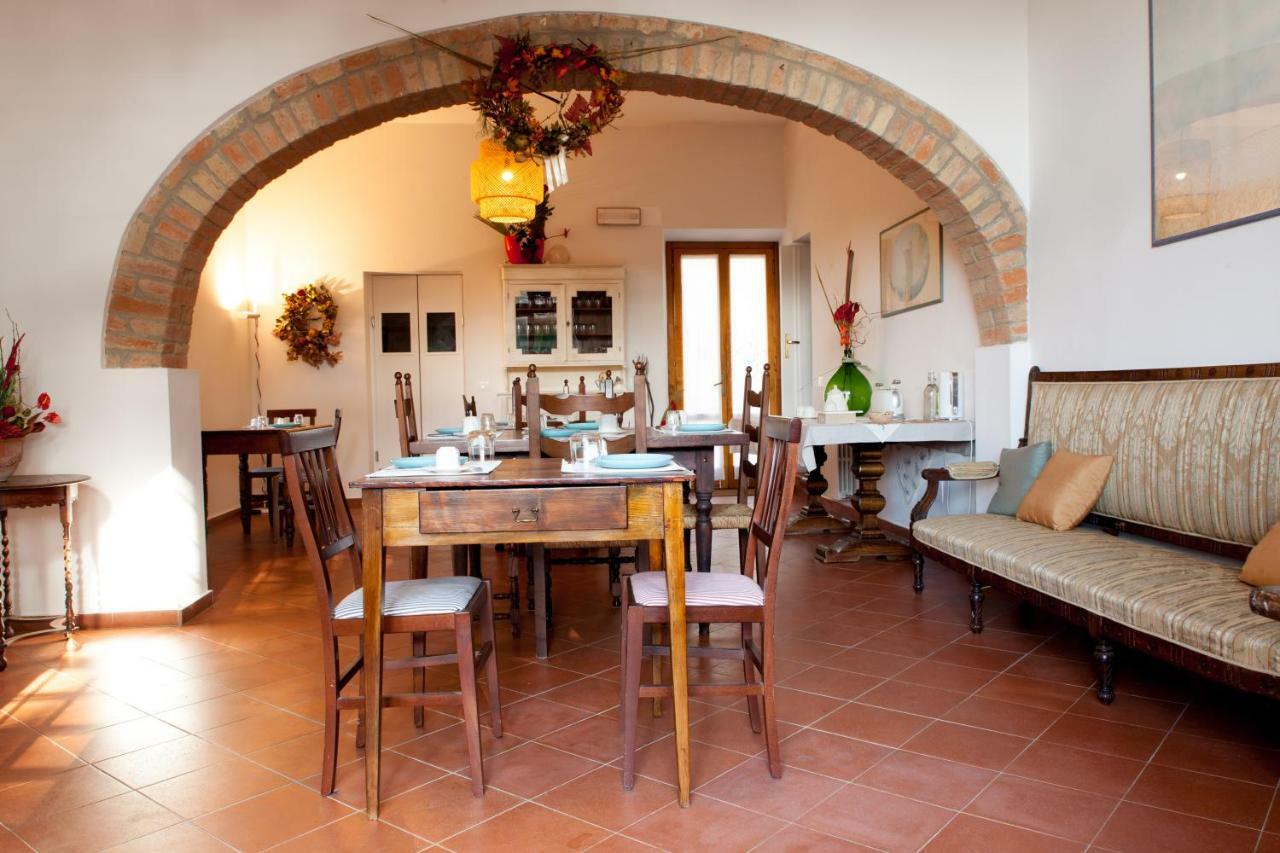 Agriturismo Podere Rondinaio Lamporecchio Exterior foto